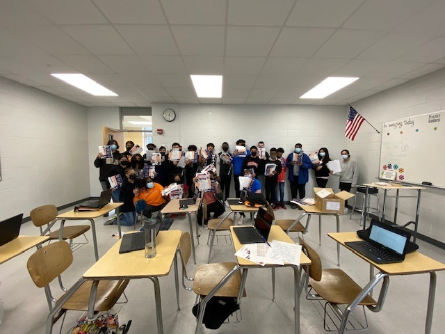 Class receives CITE maps, pens, and gifts